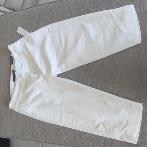 Apt 9 white capri NEW